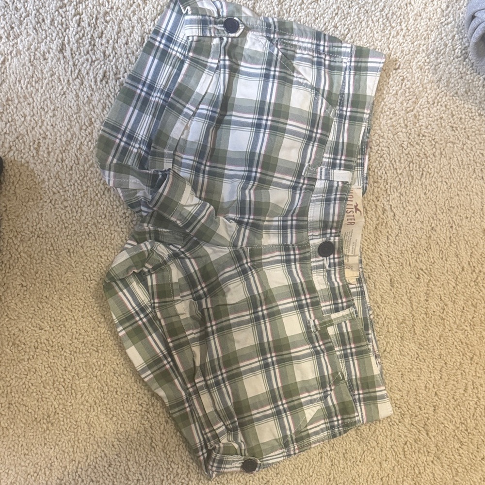 Hollister Multicolor Plaid Shorts